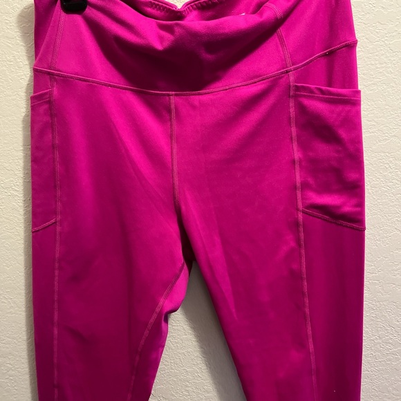 Victoria Secret - Picture 5 of 5